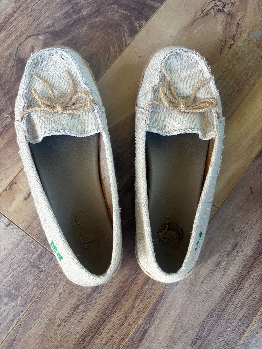 Sanuk Casual Slip-On Flats